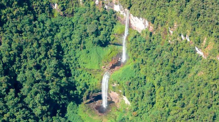 Tres Hermanas Falls (Peru)